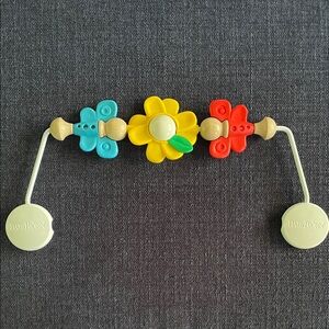 BabyBjörn Colorful Toy Bar